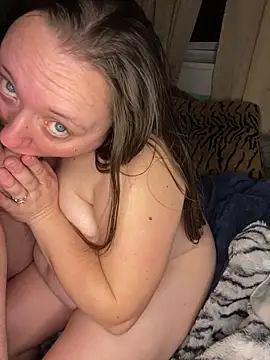 JuicyLuciee online show from February 14, 2025, 6:45 am