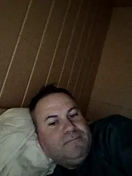 Snapshot of Pourleplasirs chatting on November 5, 2025, 12:32 am Pourleplasirs online show from November 5, 2025, 12:32 am