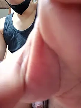 Tyyyggjju online show from December 19, 2025, 6:26 pm