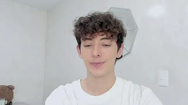 miketwink online show from January 18, 2026, 7:39 pm