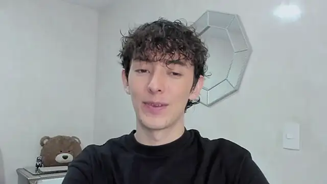 miketwink online show from February 3, 2026, 1:48 am