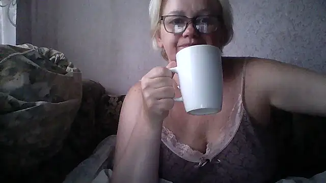 Mayya4321 online show from June 7, 2026, 6:17 am