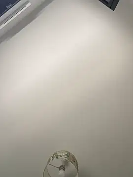 Snapshot of Roxannemuse chatting on September 13, 2025, 10:15 am Roxannemuse online show from September 13, 2025, 10:15 am