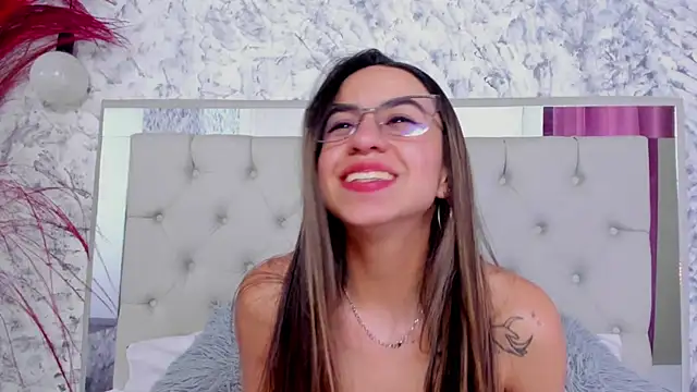 Ariana greenblat online show from December 13, 2025, 7:53 pm