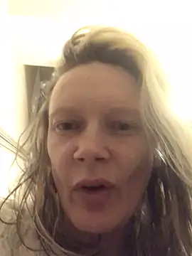 blondey206 online show from March 10, 2025, 1:23 am