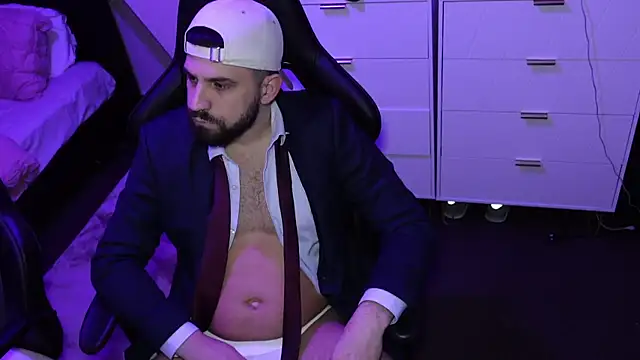 Snapshot of lucas_kazimm chatting on January 29, 2025, 7:22 pm lucas kazimm online show from January 29, 2025, 7:22 pm