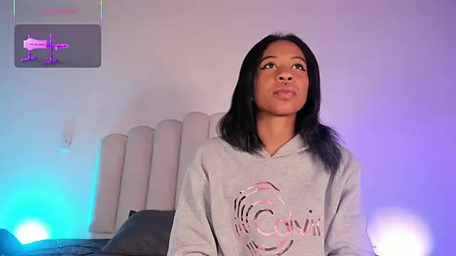 Snapshot of Zaira_Rose_ chatting on November 5, 2025, 1:00 pm Zaira Rose online show from November 5, 2025, 1:00 pm