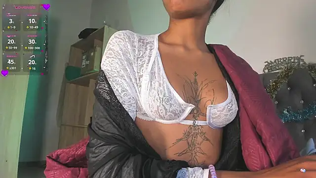 Snapshot of Zaira_Rose_ chatting on December 3, 2025, 3:10 pm Zaira Rose online show from December 3, 2025, 3:10 pm