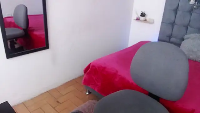 Snapshot of catalina_vergara chatting on January 31, 2025, 12:40 pm catalina vergara online show from January 31, 2025, 12:40 pm