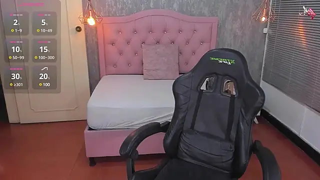 Hadley  online show from February 12, 2025, 4:01 am