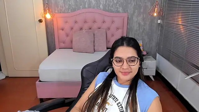 Hadley  online show from March 8, 2025, 9:50 am