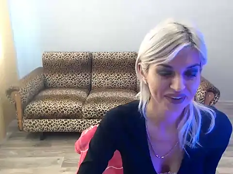 SexyBeatriice online show from September 30, 2025, 6:29 am