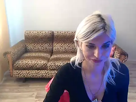 SexyBeatriice online show from October 1, 2025, 6:30 am