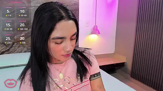 Estefy gomez09 online show from March 11, 2025, 3:26 am