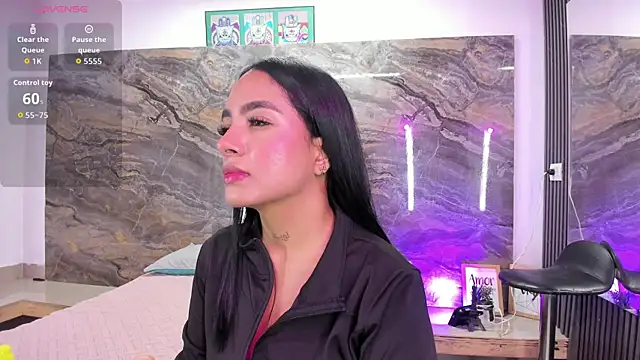 Estefy gomez09 online show from April 16, 2026, 12:50 pm