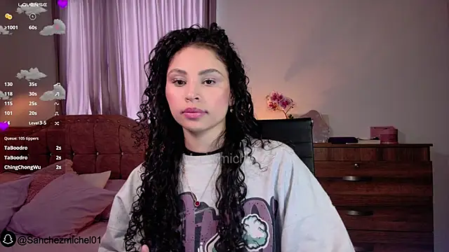 Snapshot of Marivimichel1 chatting on February 22, 2025, 3:36 pm Marivimichel1 online show from February 22, 2025, 3:36 pm