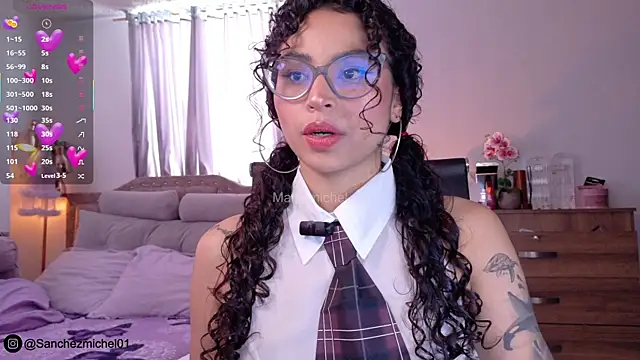 Snapshot of Marivimichel1 chatting on October 18, 2025, 7:03 pm Marivimichel1 online show from October 18, 2025, 7:03 pm