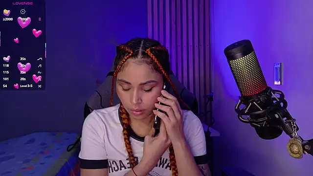 Snapshot of Marivimichel1 chatting on October 29, 2025, 7:04 pm Marivimichel1 online show from October 29, 2025, 7:04 pm