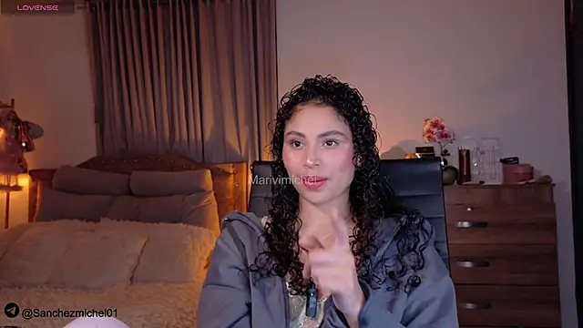 Snapshot of Marivimichel1 chatting on November 18, 2025, 4:50 am Marivimichel1 online show from November 18, 2025, 4:50 am