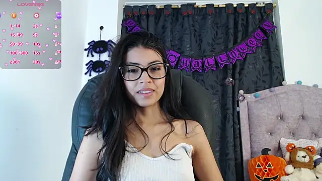 ellajonz online show from October 17, 2025, 2:48 am