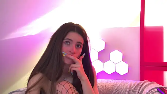 AmeliaFlares online show from April 12, 2026, 6:29 am