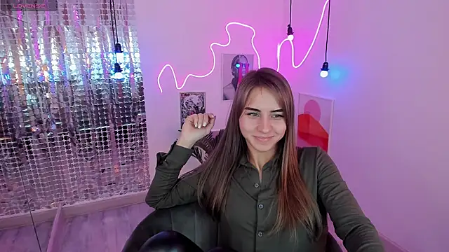 CharmBianca online show from February 9, 2025, 3:12 pm