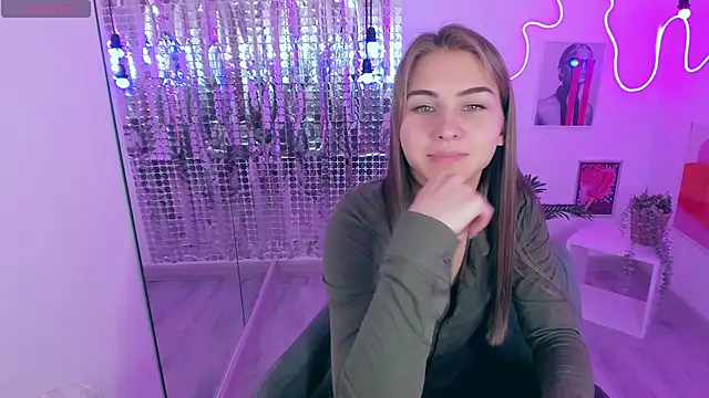 CharmBianca online show from February 12, 2025, 8:27 am