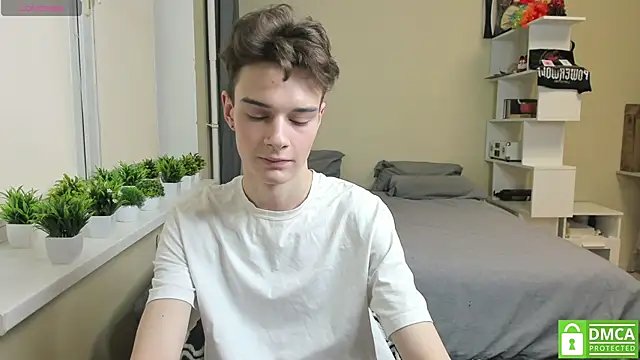 avegothy- online show from March 6, 2025, 11:58 am