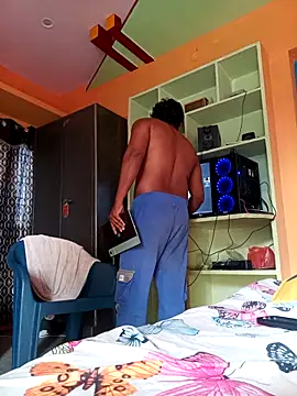 bigcock thick online show from April 14, 2026, 2:39 am