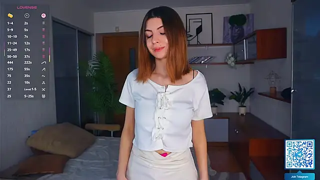 Snapshot of ErlinaBuoy chatting on December 1, 2025, 6:40 am ErlinaBuoy online show from December 1, 2025, 6:40 am