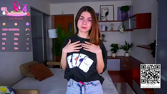 Snapshot of ErlinaBuoy chatting on December 16, 2025, 5:34 am ErlinaBuoy online show from December 16, 2025, 5:34 am