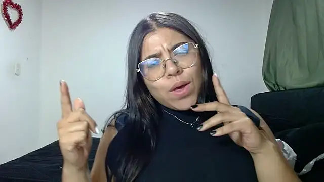 viccky vick online show from October 30, 2025, 2:02 am