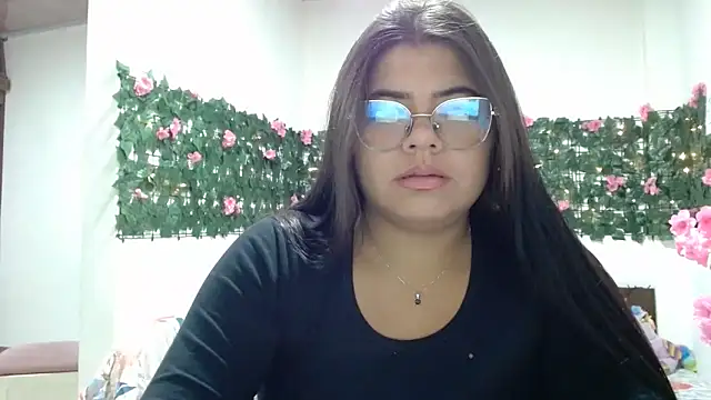 viccky vick online show from November 16, 2025, 11:32 pm