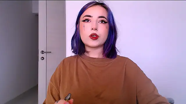 purplewitch online show from October 2, 2025, 6:31 am