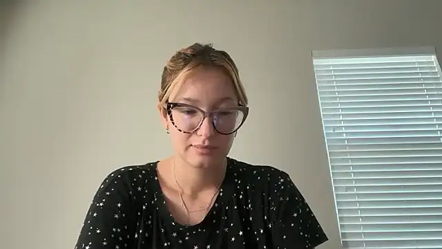 Mermaid-hana online show from March 22, 2025, 10:37 pm