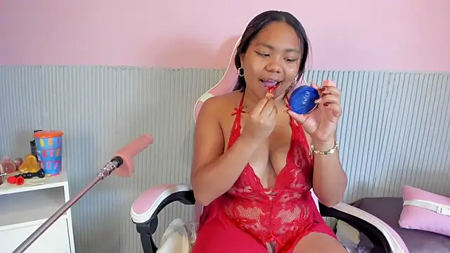 yeikafoxy online show from February 17, 2026, 11:29 am