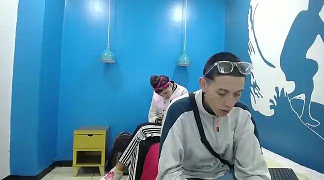 SimonAndJocelyn online show from February 9, 2025, 11:47 am