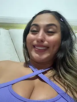 Snapshot of dulcehot_1502 chatting on February 10, 2025, 9:25 pm dulcehot 1502 online show from February 10, 2025, 9:25 pm