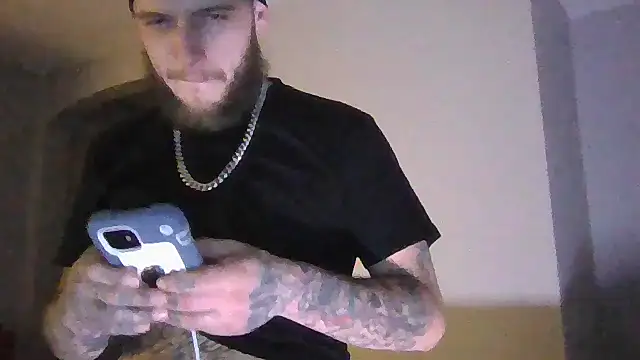 Snapshot of cruz815 chatting on March 2, 2026, 12:35 am cruz815 online show from March 2, 2026, 12:35 am