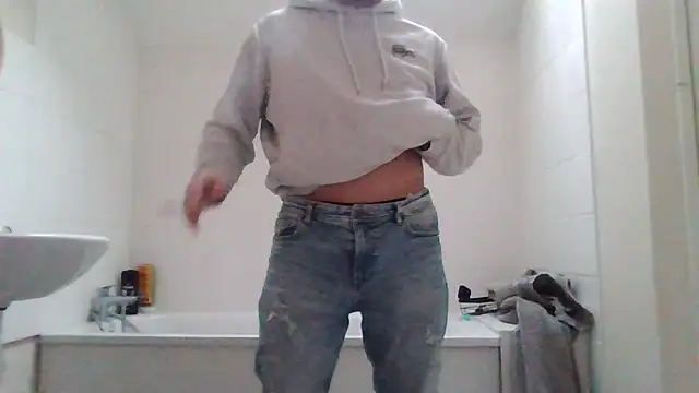 Snapshot of Zer_oki chatting on February 21, 2025, 4:48 pm Zer oki online show from February 21, 2025, 4:48 pm