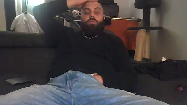 Snapshot of Zer_oki chatting on March 12, 2025, 10:28 pm Zer oki online show from March 12, 2025, 10:28 pm