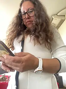 MirandaLatinaLovely online show from March 20, 2026, 5:29 pm