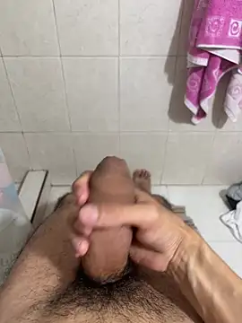 Snapshot of toni1405 chatting on February 23, 2026, 3:15 am toni1405 online show from February 23, 2026, 3:15 am