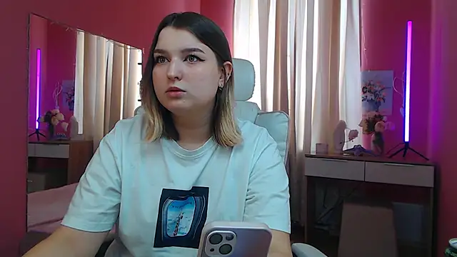 Jenny Smit online show from February 22, 2025, 7:34 am