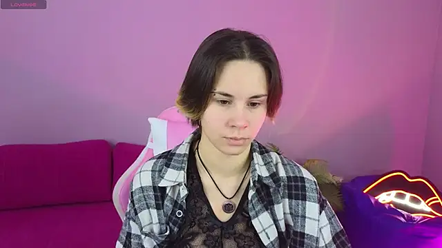 BettyCarter07 online show from December 19, 2025, 2:07 am