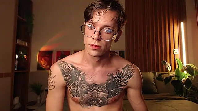 William Henry  online show from March 27, 2026, 1:44 pm