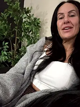 goddess-harper online show from January 13, 2026, 1:05 pm