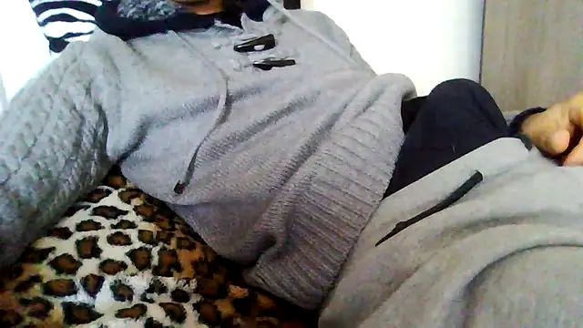 Snapshot of tommyboyteen chatting on February 22, 2025, 1:46 pm tommyboyteen online show from February 22, 2025, 1:46 pm