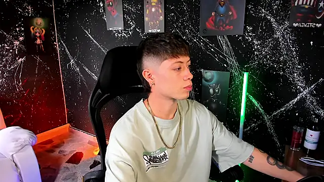 marcuscollins1  online show from March 3, 2025, 2:37 pm