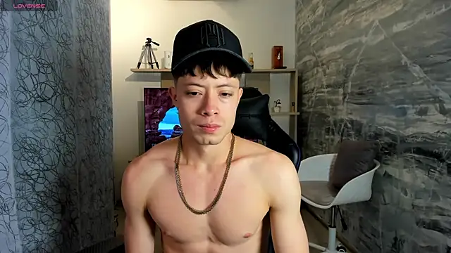 marcuscollins1  online show from February 12, 2026, 12:33 pm